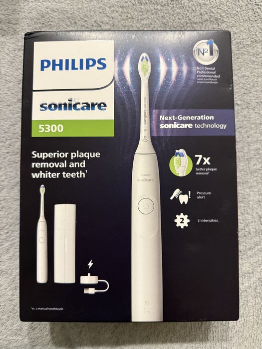 Електрична зубна щітка Philips Sonicare 5300 HX7108/02