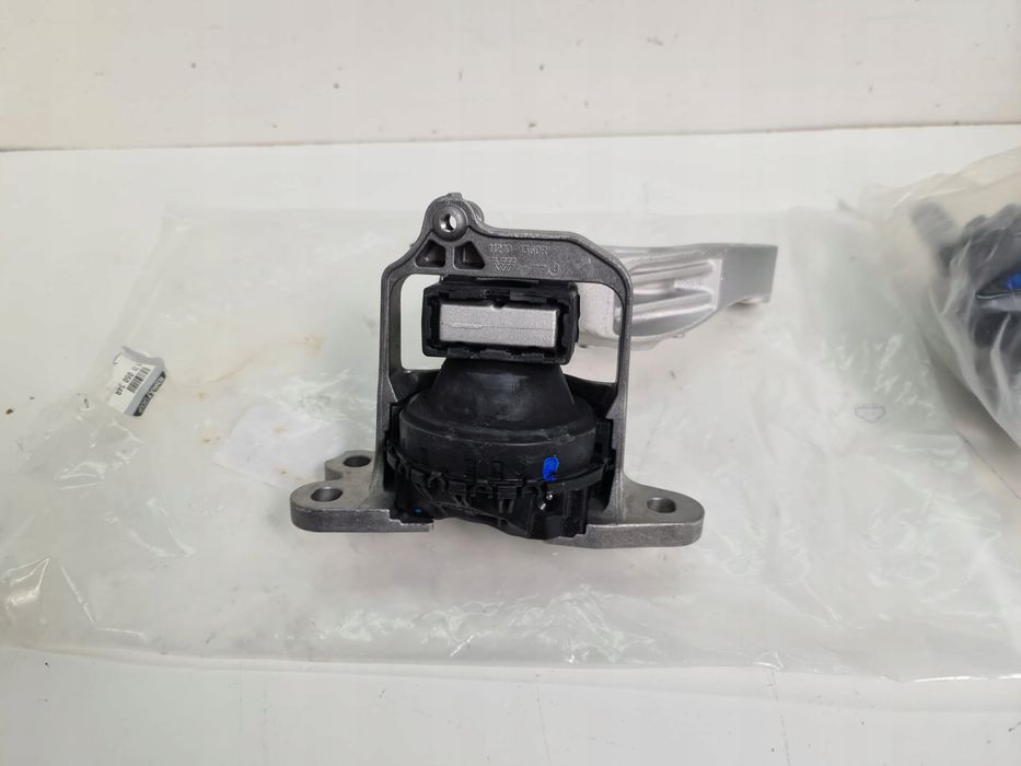 Łapa Poduszka Silnika Trafic Iii Lift 2.0Dci