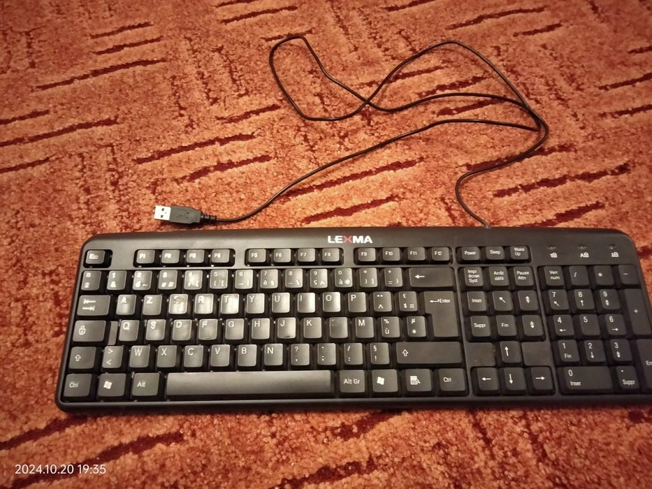 Клавіатура LEXMA