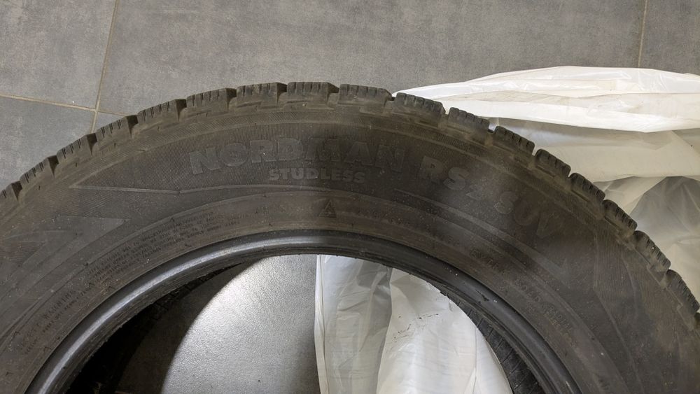 Зимові шини Nokian Nordman RS2 SUV 225/65 R17 106R XL