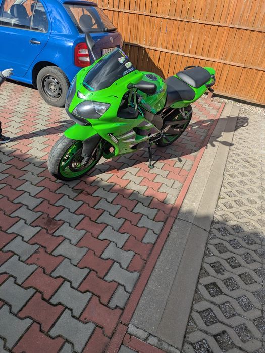 Kawasaki ninja zx6r A2