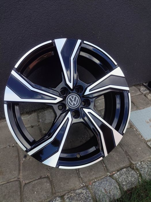 Fabrycznie nowe alufelgi felgi 17 5x100 Seat VW taigo Tiguan T-Roc