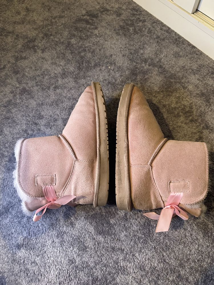 Buty emu ugg rozowe z kokardkami
