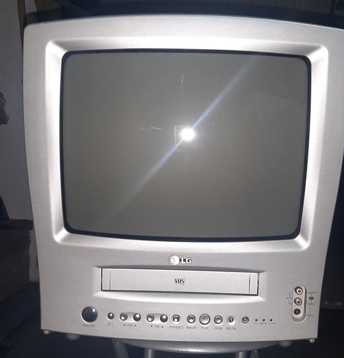 Lote de 5 televisões