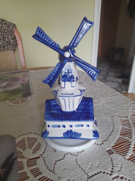 Ceramiczna pamiątka z Holandii.