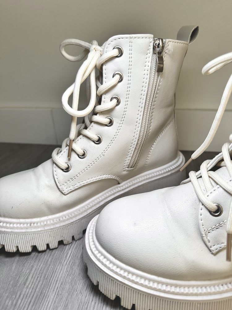 Botas - como novas