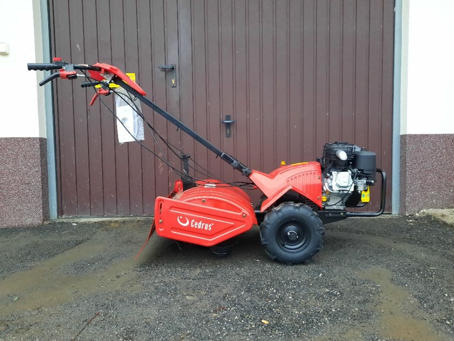 Wynajem glebogryzarka