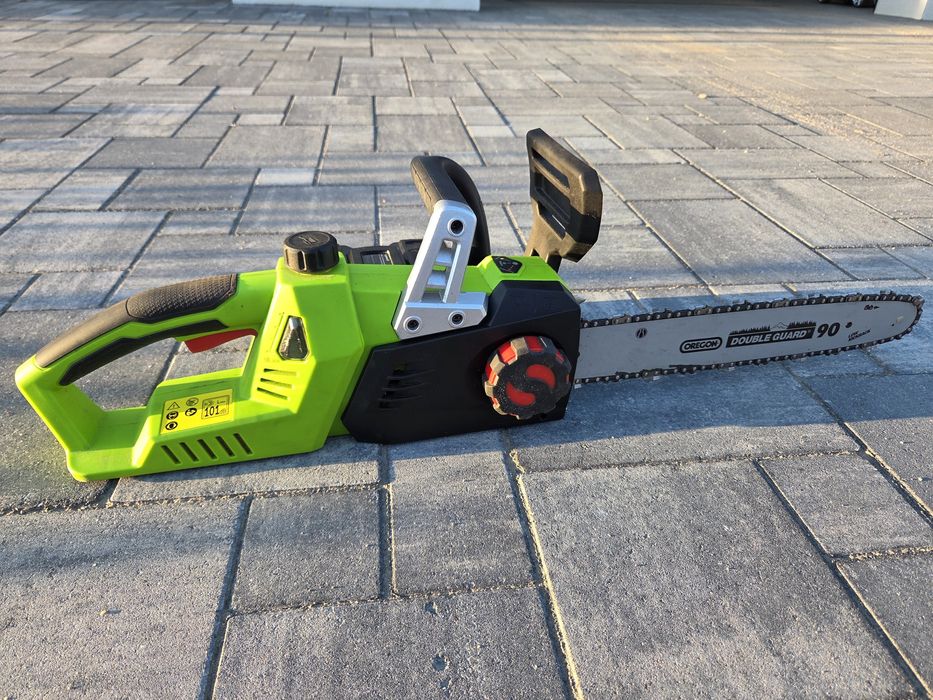 Pilarka / piła łańcuchowa 4garden AP3522 + 2xAKU 4Ah + ładowarka