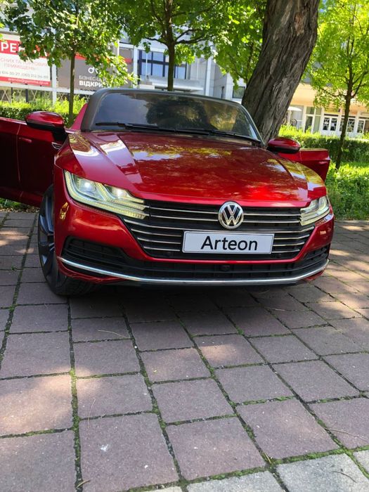 Детский электромобиль