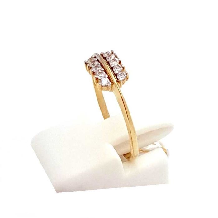 WYPRZEDAŻ !-25% Pierścionek r.14 Złoty pr.333 Modern z kamieniamiZ-400