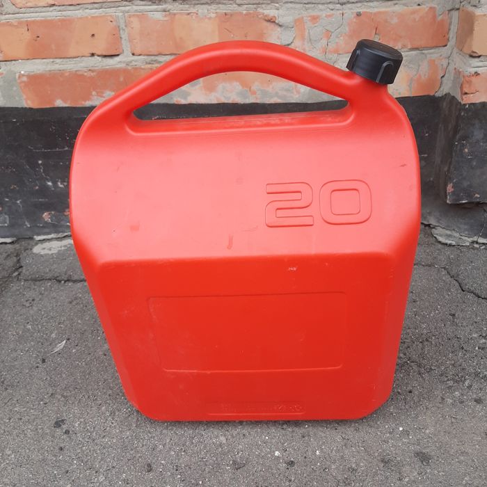 Канистра для палива 20 л