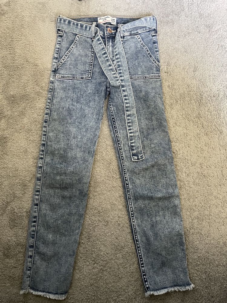 Spodnie jeansowe Abercrombie&Fitch jeansy, wysoki stan r. 11/12