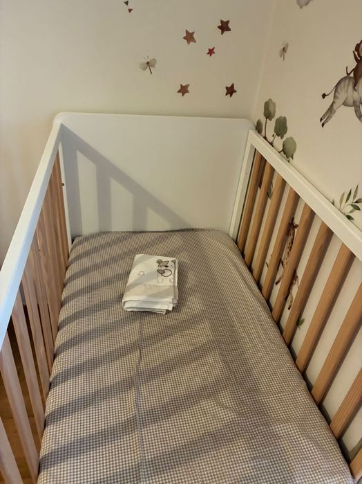 Berço TRAMA c/colchão e protetor como novo