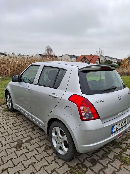 Suzuki Swift  1.3 , 93 KM , 2009 rok