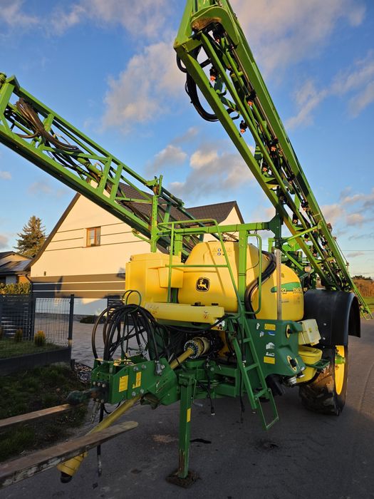 Opryskiwacz John Deere 732 , 28m