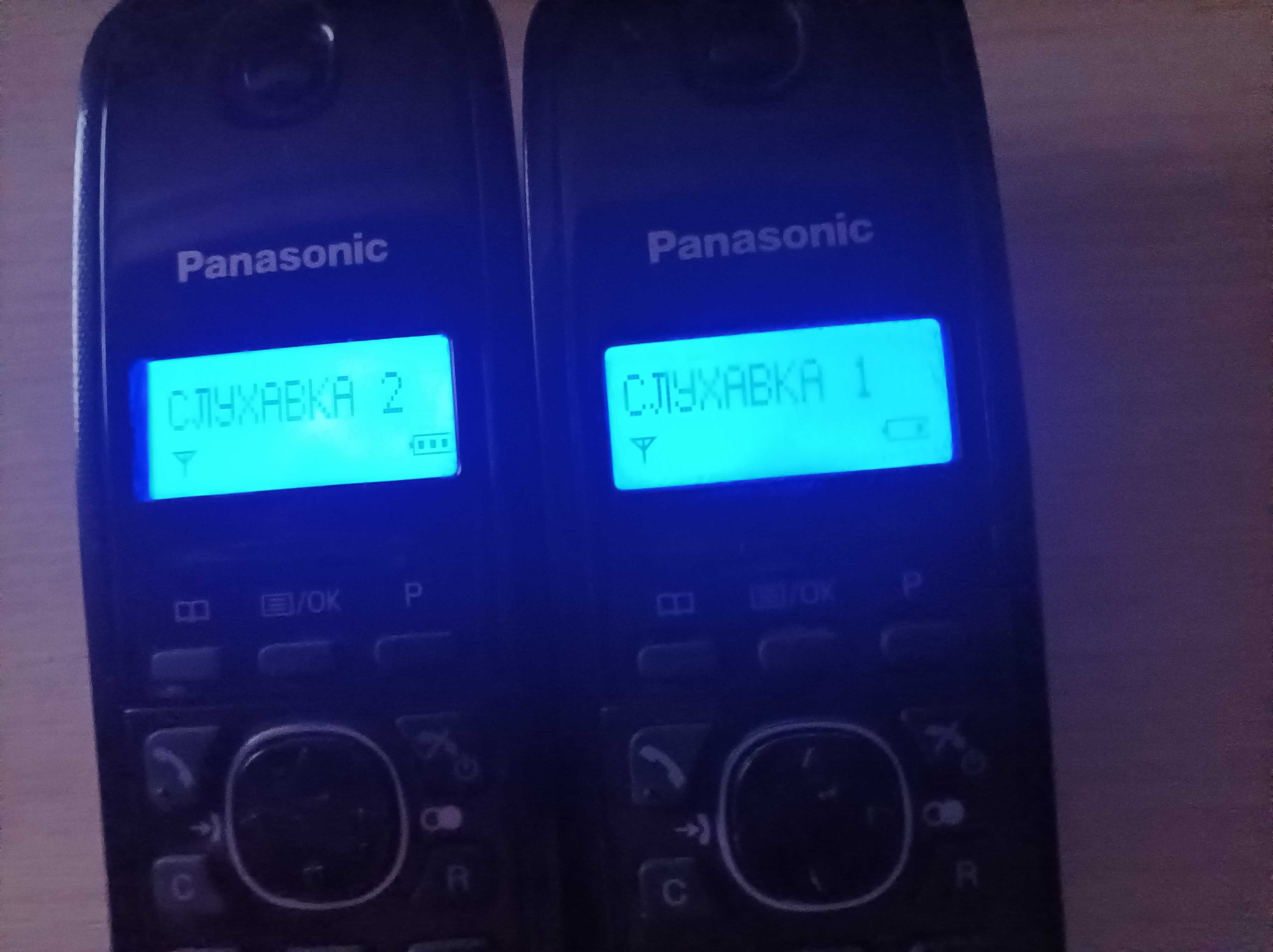Телефон DECT PANASONIC KX-TG1611UA с двумя трубками.