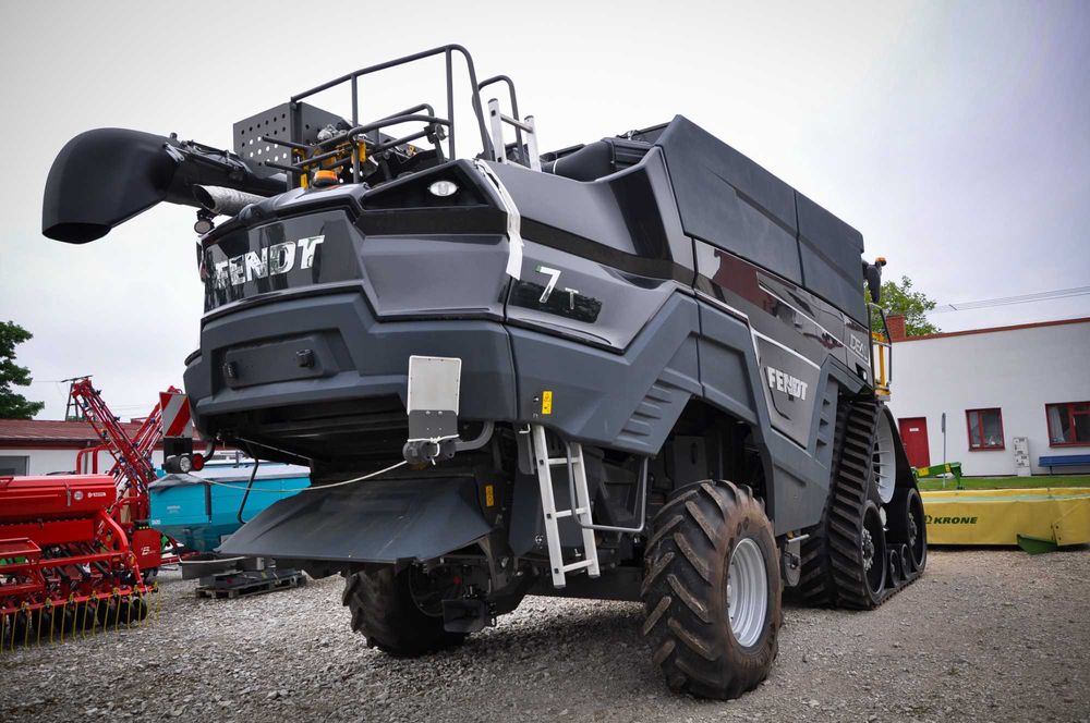Fendt Ideal 7T kombajn zbożowy + Heder 7,7m