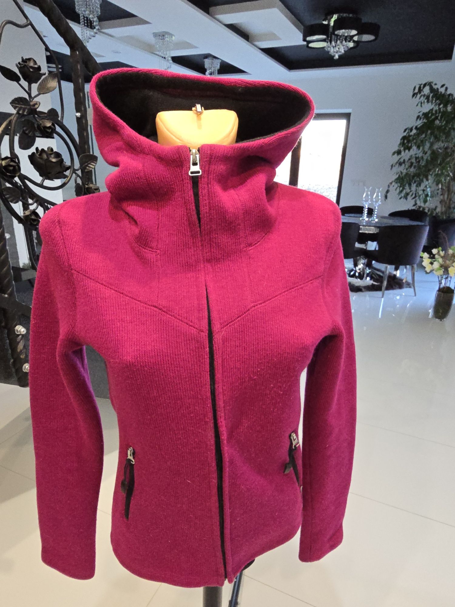 Bluza kurtka ciepła polarowa rozowa wygodna Bench S