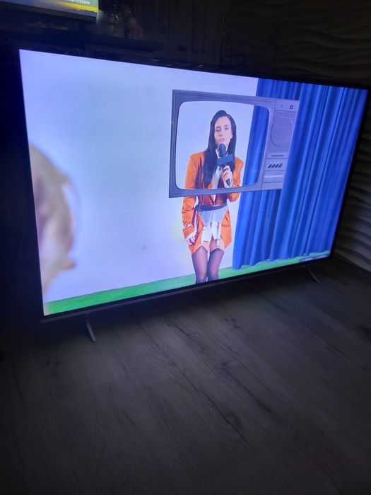 Телевизор Bravis 55