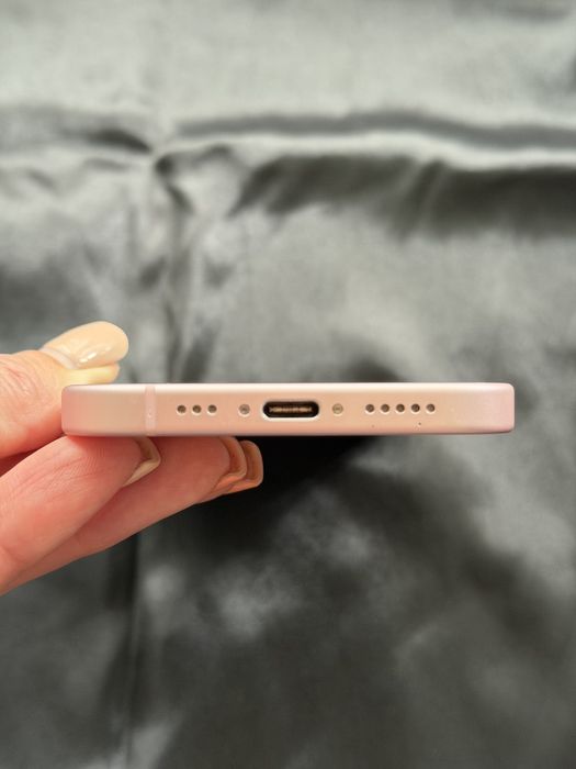 Продам iPhone 15  256 Gb Pink