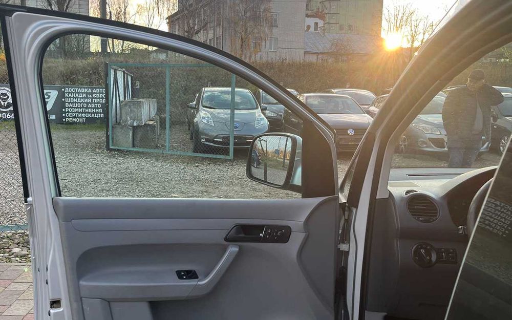 Volkswagen Caddy 2009