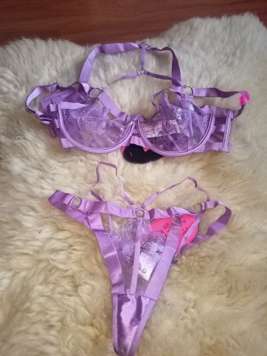 Гарна нижня білизна