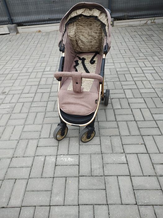 Sprzedam wózek spacerowy