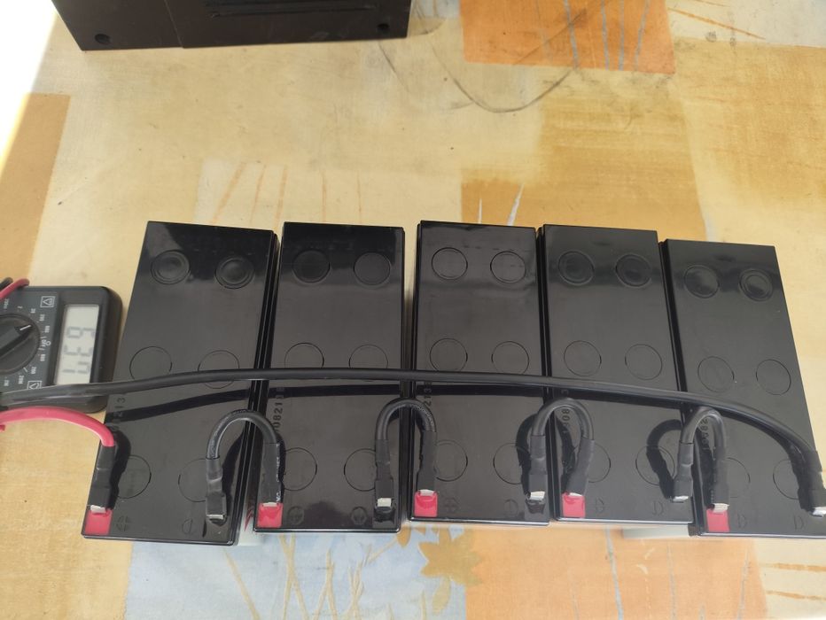 Conjunto de 5 baterias yuasa NP7-12L 7Ah 12V