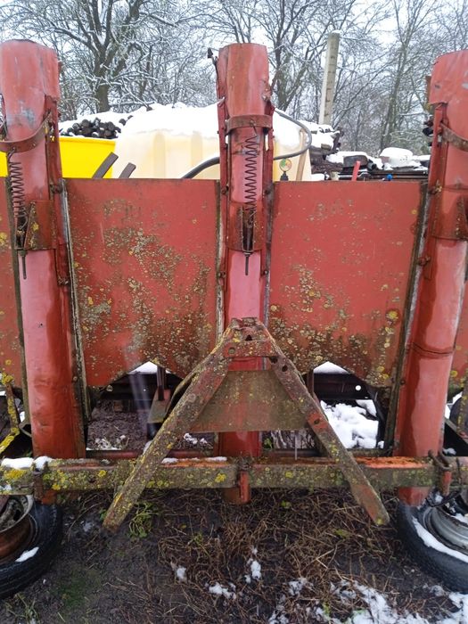 Катоплесаджалку навісна саморобна.