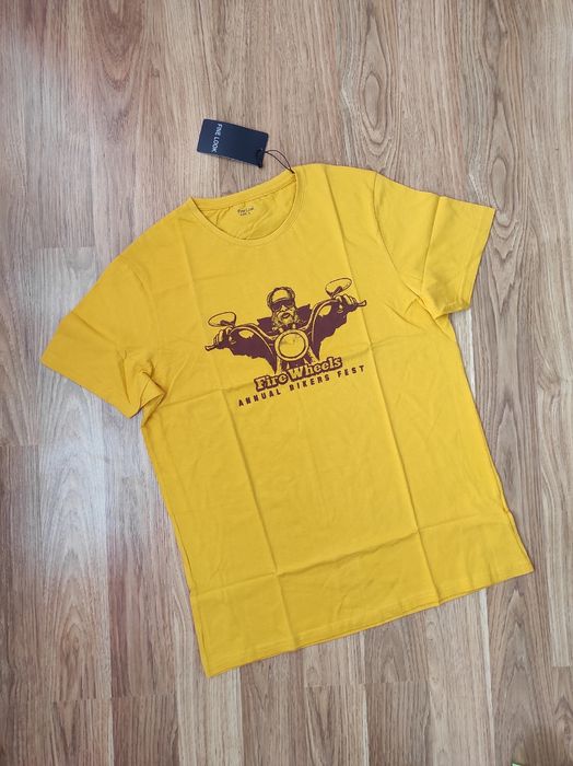 Чоловіча футболка