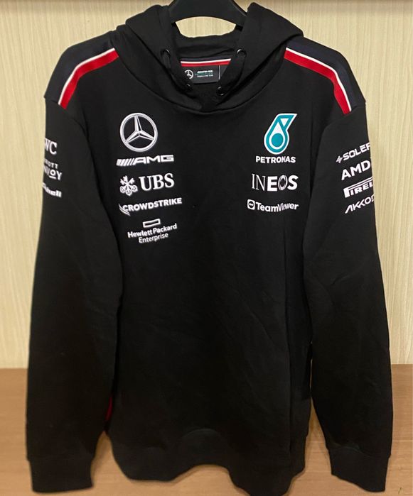 Худи бренда Tommy Hilfiger x Mersedes-AMG Petronas Formula 1