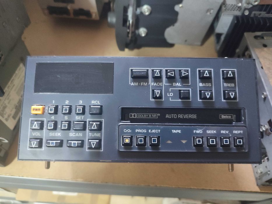 Buick Chevrolet Oldsmobile Pontiac lata 80/90 oryginalne radia