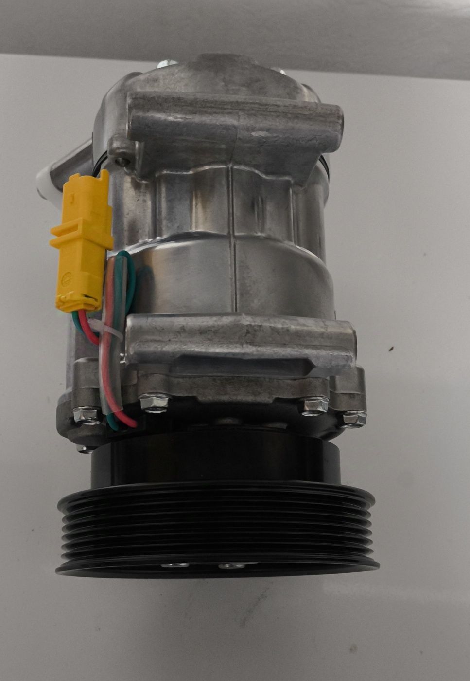 Compressor de ar condicionado Renault Clio lll novo