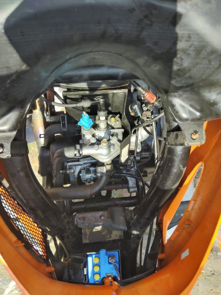 Peugeot Speedfight2 Śilnik Stator Cylinder Wał Owiewki Sztyca Wydech