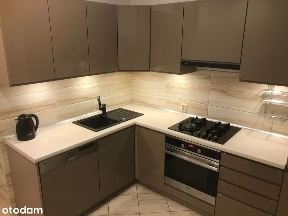 Mieszkanie 3 pokojowe, os. Mieszka I, ul. Piastowska