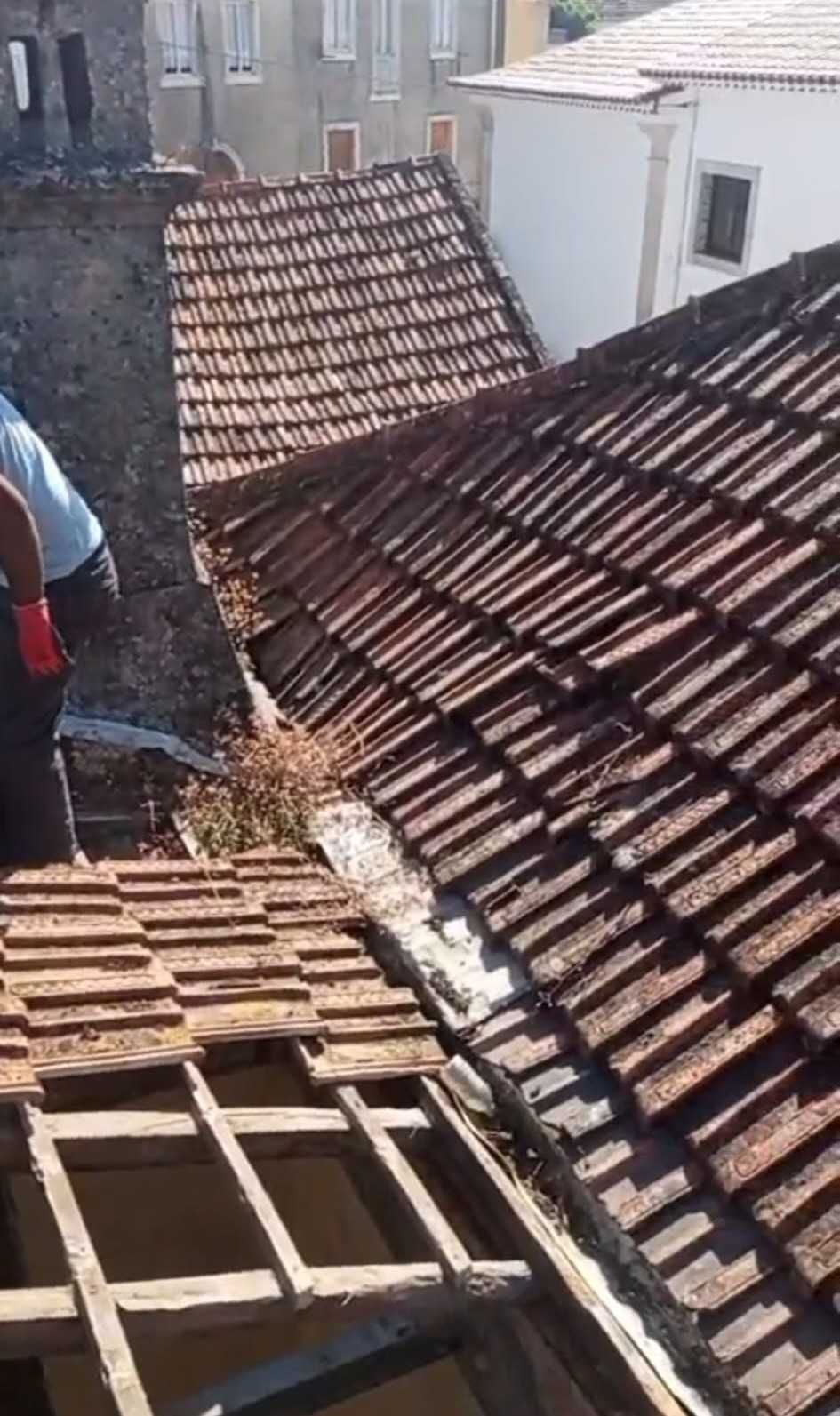 Telhados - Reabilitação, Substituição e Construção