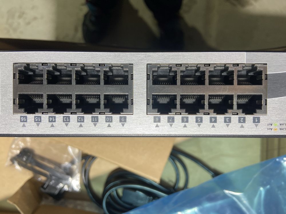Комутатор мережевий D-Link DGS-1210-28
