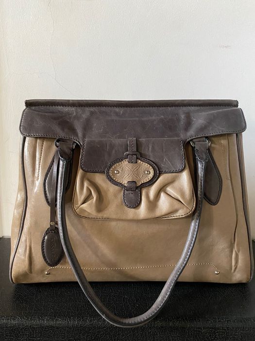 Mala de ombro em pele genuína