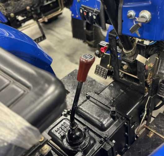 Трактор Сінтай 240 24 к.с 4х2 широкі колеса мінітрактор Xingtai T 240