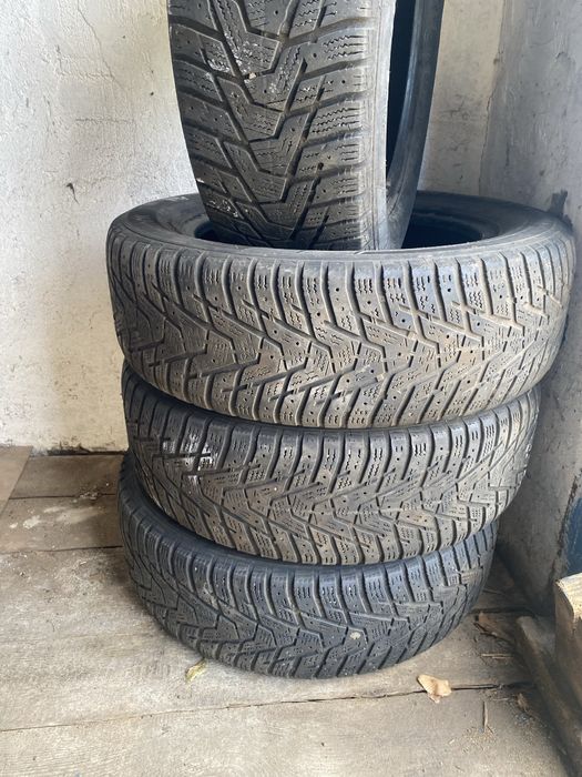 Шини пара 2023 року Hankook 185/65 r15