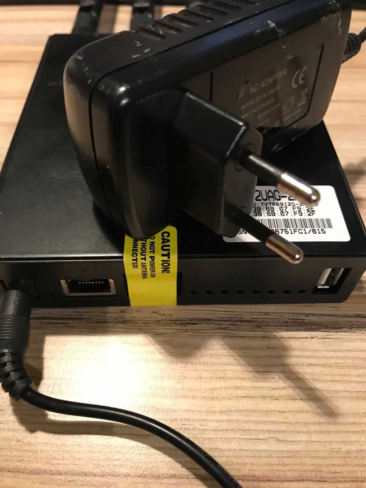 RouterBoard MicroTik RB912UAG-64MB