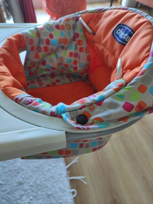 Cadeira chicco mesa 360 graus