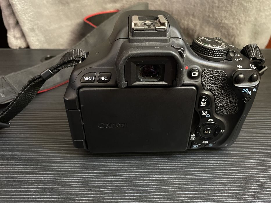 Фотоаппарат Canon EOS 600D Kit 18-55