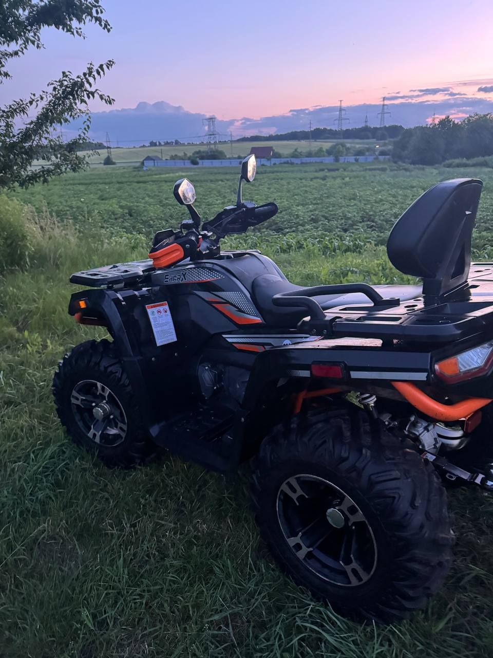 Продам квадроцикл шарк 300