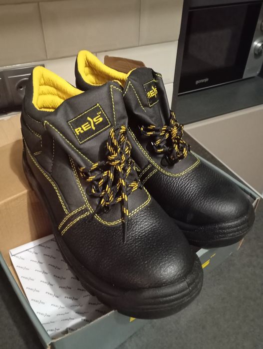 Ботинки Робочие Новие 45Розмер. Хорошего Качества. Возможно Отправка.