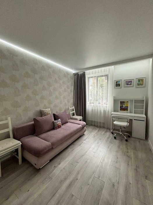 Продам 2-кімнатну з ремонтом у ЖК Park Residence