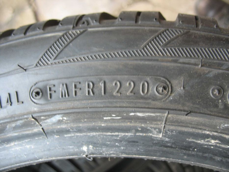 Opony zimowe Falken 205/45R17 po jednym sezonie 8mm