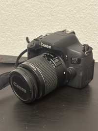 Canon 750D (mais lente 18mm-55mm)