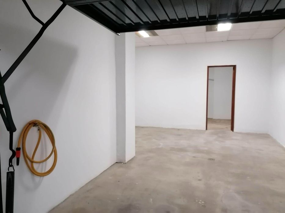 Alugo Garagem em Santo Onofre-Elvas
