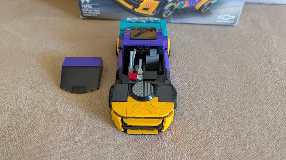 Lego Speed Champions 76935 NASCAR® Next Gen Chevrolet Camaro ZL1